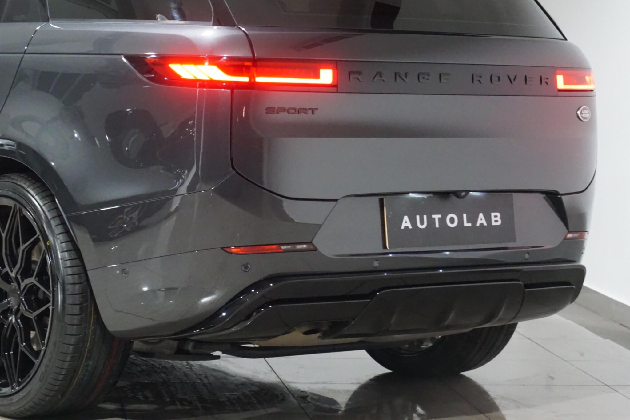 Land Rover Range Rover Sport 3.0 D300 MHEV Dynamic SE SUV 5dr Diesel Auto 4WD Euro 6 (s/s) (300 ps)